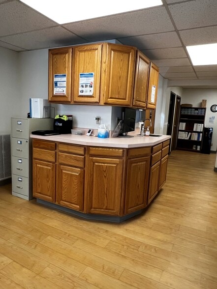 More Photos Of 335 Highland Ave, Cheshire Office For Sale