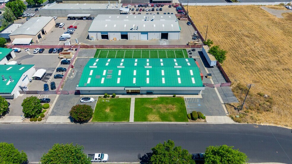 More Photos Of 417 Galaxy Way, Modesto Warehouse For Sale