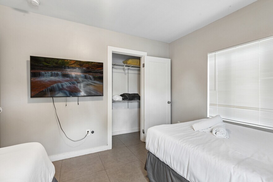 More Photos Of 435 NE 69th St, Miami Multifamily For Sale