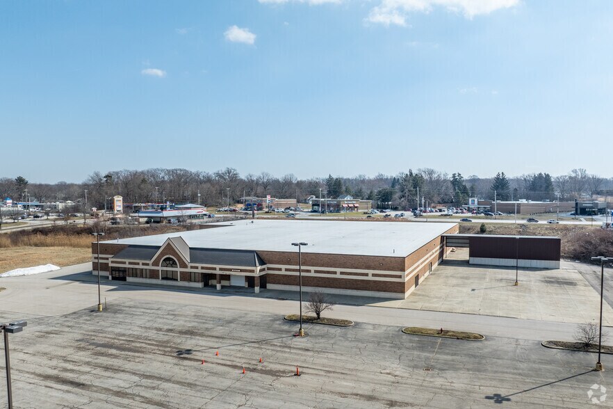 More Photos Of 3201 N Ridge Rd E, Ashtabula Freestanding For Lease