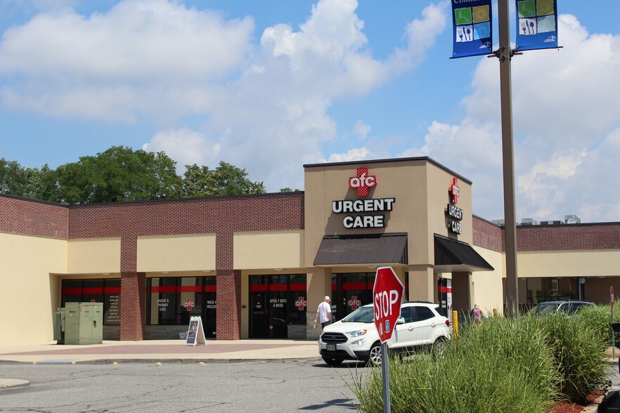More Photos Of 1011-1039 Route 109, Farmingdale Unknown For Lease