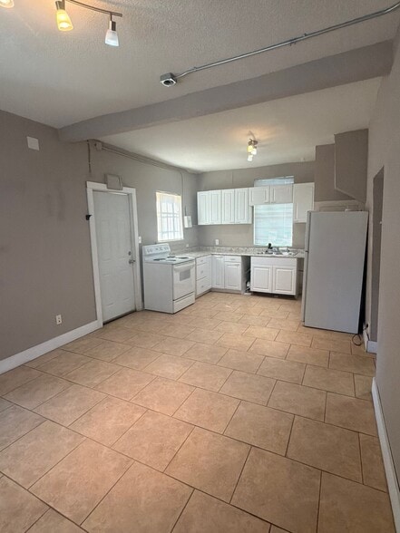 More Photos Of 2824 Welton St, Denver Office For Lease