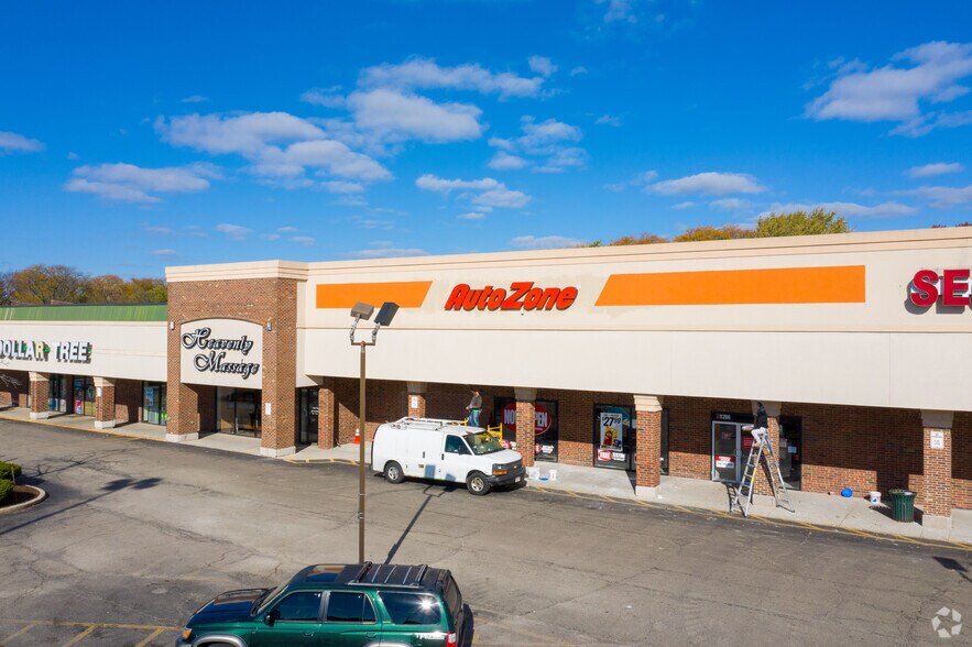 More Photos Of 1202-1330 W Dundee Rd, Buffalo Grove Unknown For Lease