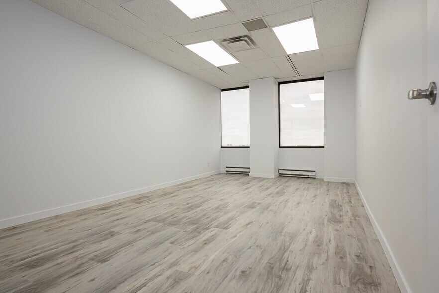 More Photos Of 5881-5889 Ch de la Côte-des-Neiges, Montréal Medical For Lease