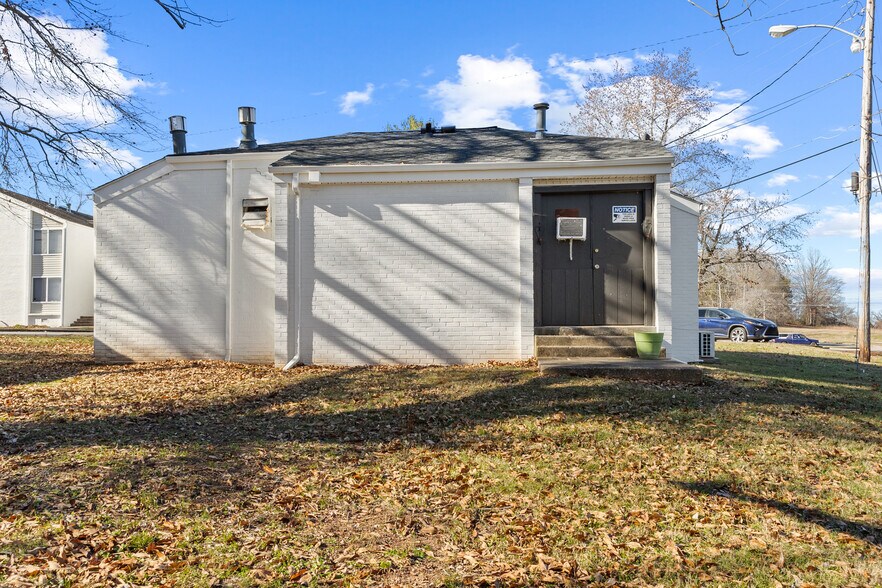 More Photos Of 1001 W 9th St, Russellville Apartments For Sale