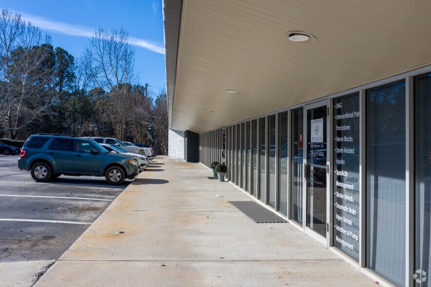More Photos Of 2121 Fountain Dr, Snellville Medical For Sale