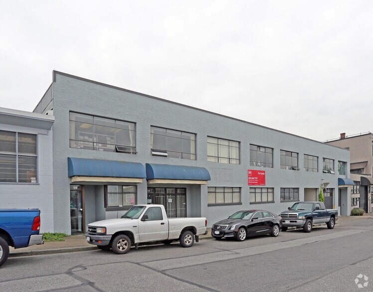 More Photos Of 54-66 E 4th Ave, Vancouver Showroom For Lease