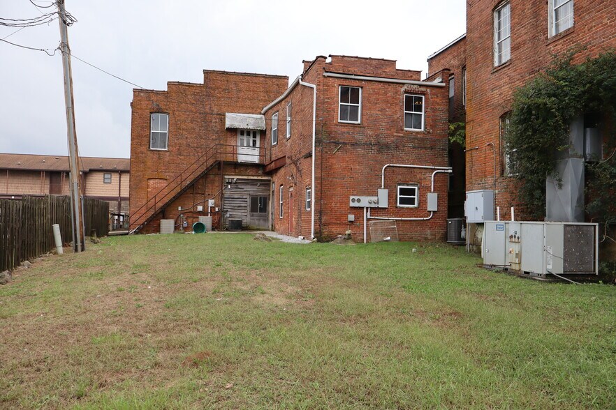 More Photos Of 108 NW Main St, Easley General Retail For Sale