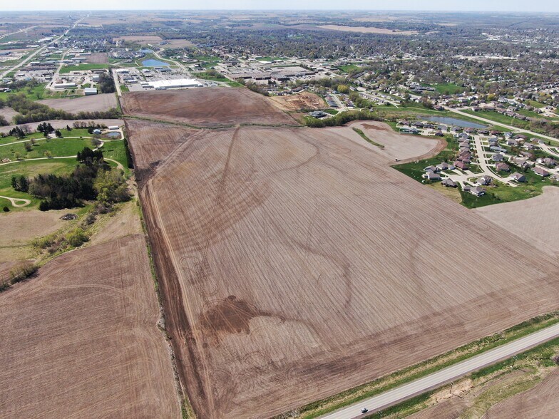 More Photos Of Governor Rd @ E Merle Hibbs Blvd, Marshalltown Land For Sale