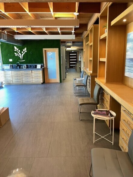 More Photos Of 2827-2837 Presidio Dr, San Diego Office Residential For Lease