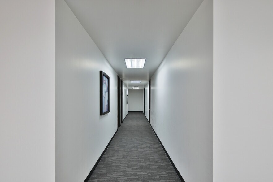 More Photos Of 23351-23361 Madero, Mission Viejo Research And Development For Lease