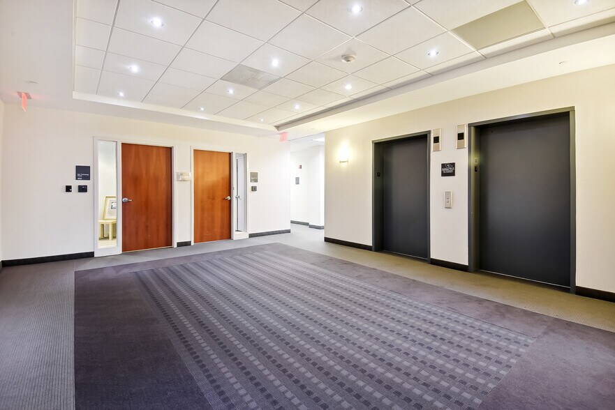 More Photos Of 1984 Isaac Newton Sq W, Reston Office For Lease