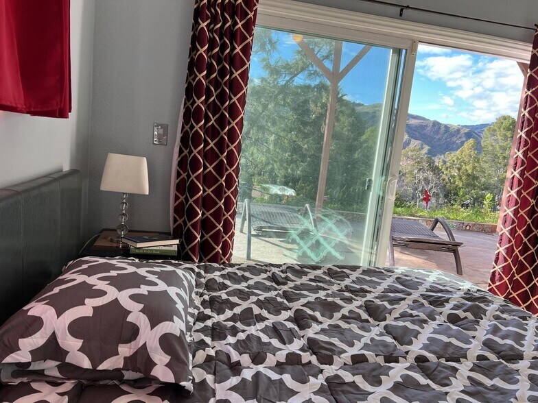 More Photos Of 12701 Darla Ave, Granada Hills Rehabilitation Center For Sale