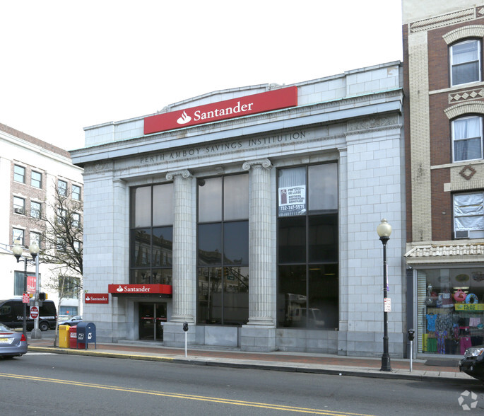 Primary Photo Of 210 Smith St, Perth Amboy Storefront Retail Office For Lease