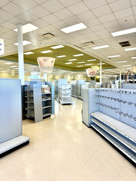 More Photos Of 1301 E State St, Delmar Freestanding For Sale