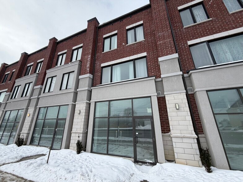 More Photos Of 200 Dissette St, Bradford West Gwillimbury Apartments For Lease