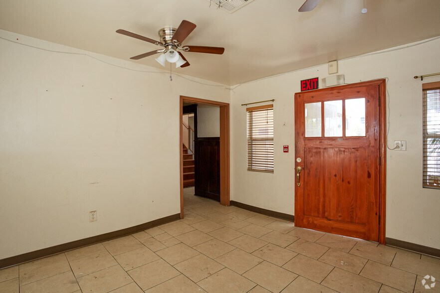 More Photos Of 707 E 7th St, Long Beach Apartments For Sale
