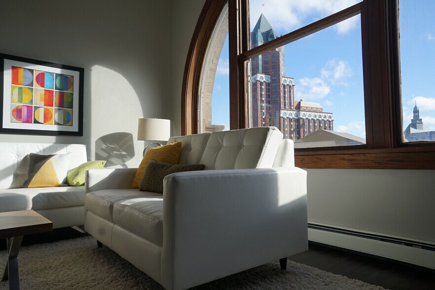More Photos Of 135 W Wells St, Milwaukee Coworking Space