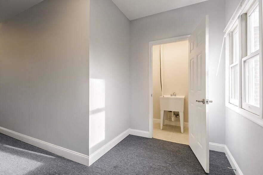 More Photos Of 5981-5985 Columbia Pike, Falls Church Medical For Sale
