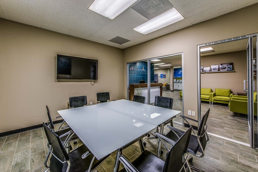 More Photos Of 1301 E Orangewood Ave, Anaheim Office For Sale