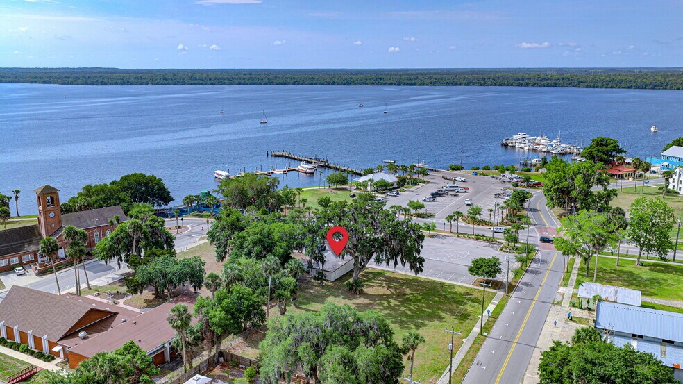 More Photos Of 203 Laurel St, Palatka Office For Sale