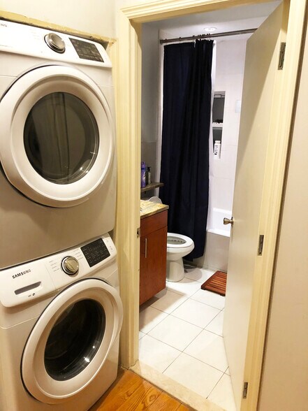 More Photos Of 36 Bedford St, New York Apartments For Sale