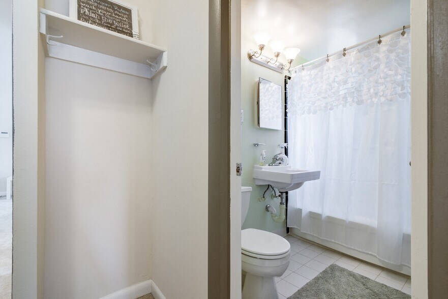 More Photos Of 3647 6th St SE, Washington Apartments For Sale