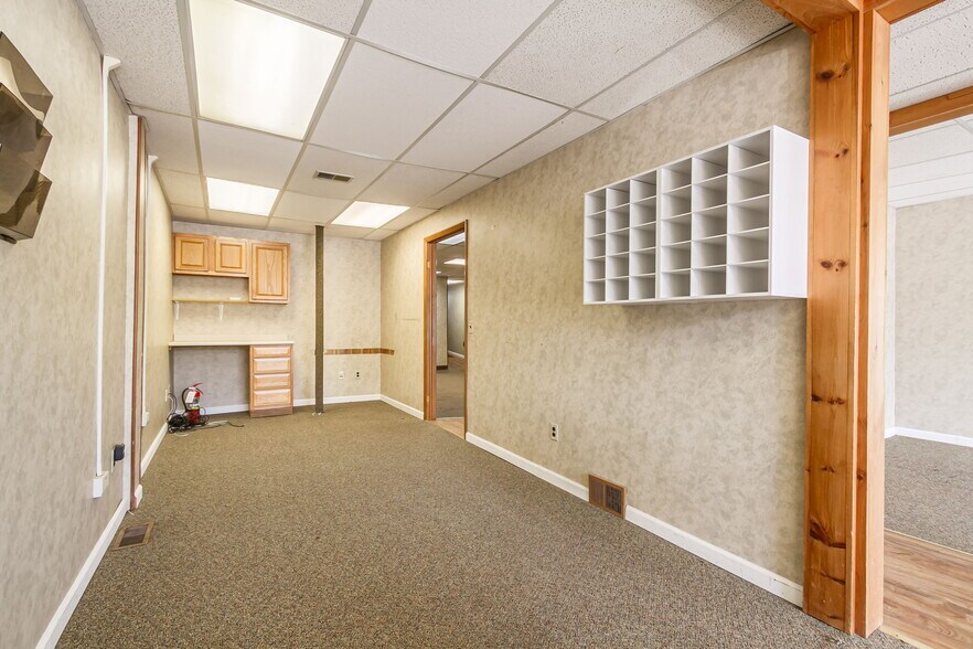 More Photos Of 9 W Main St, Honeoye Falls Storefront Retail Residential For Sale