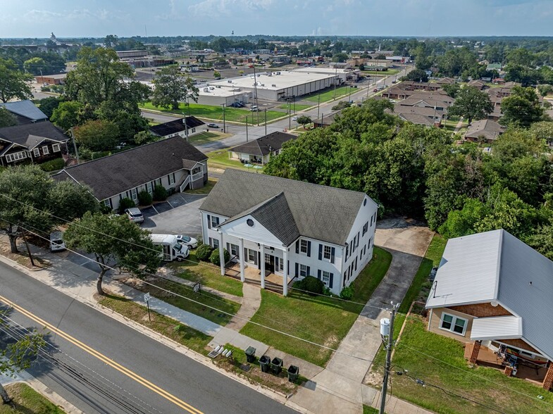 More Photos Of 713 5th Ave SE, Moultrie Apartments For Sale