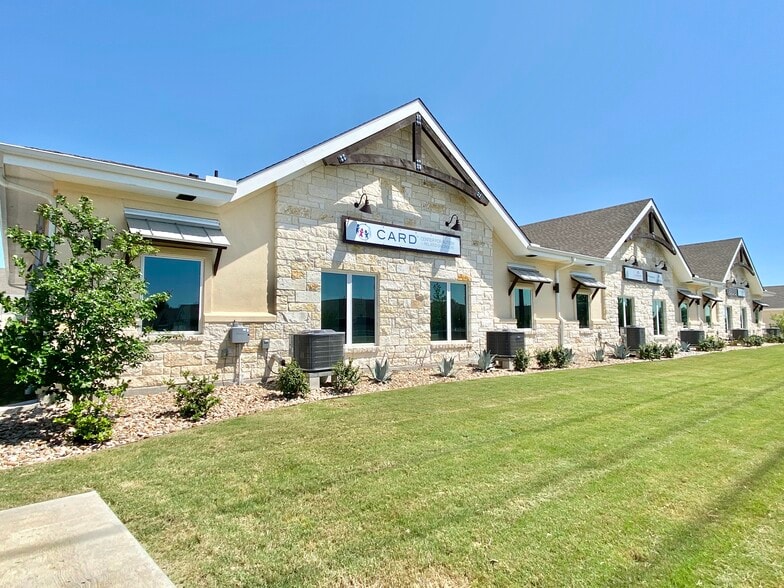 Primary Photo Of 115 Kohlers Crossing, Kyle Medical For Lease