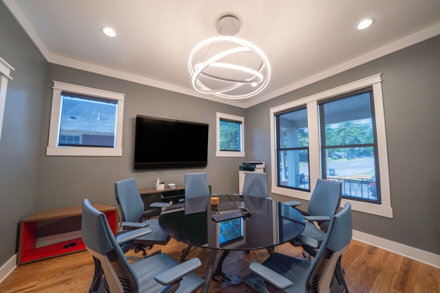 More Photos Of 152 N Tucker St, Memphis Loft Creative Space For Sale