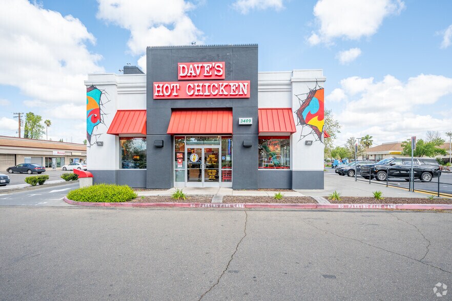 More Photos Of 3409 Arden Way, Sacramento Fast Food For Sale