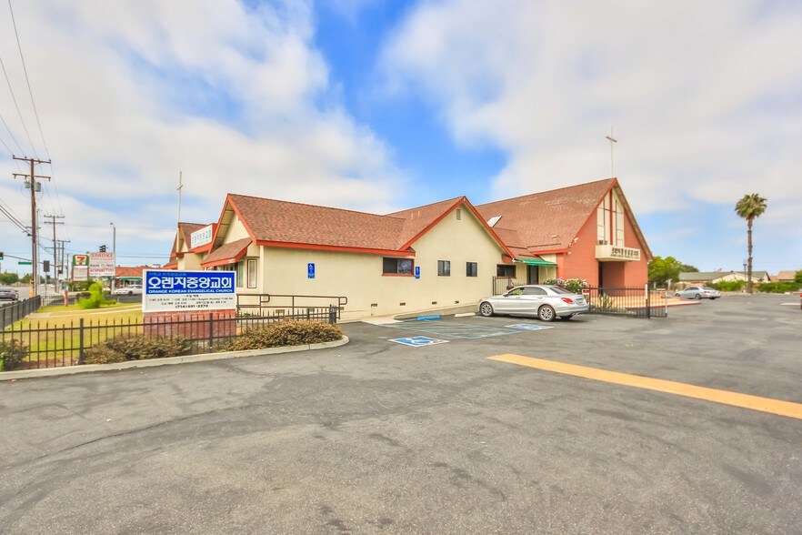 More Photos Of 13522 Goldenwest St, Westminster Religious Facility For Sale