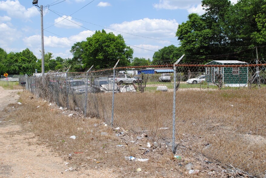 More Photos Of 2600 Medgar Evers Blvd, Jackson Auto Repair For Sale