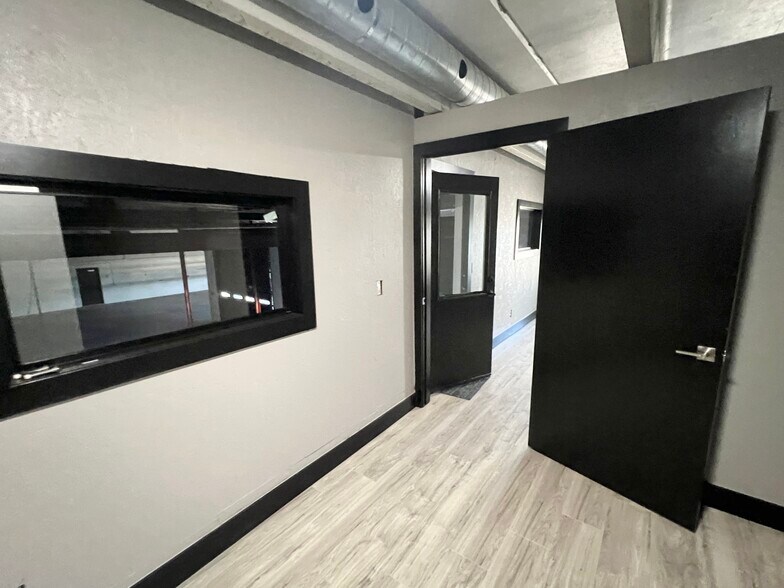 More Photos Of 2810 W Reno Ave, Oklahoma City Service For Lease