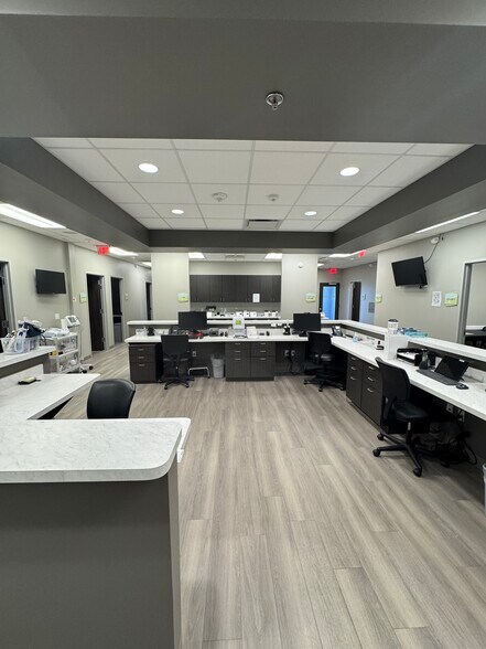 More Photos Of 1395 US Highway 183, Leander Unknown For Lease