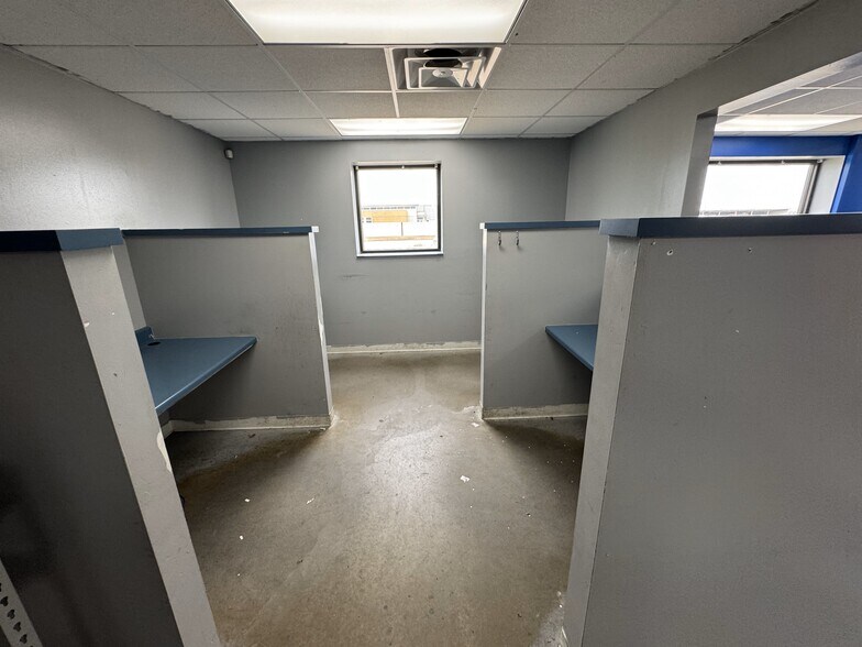 More Photos Of 3040 N Ohio St, Wichita Industrial For Sale