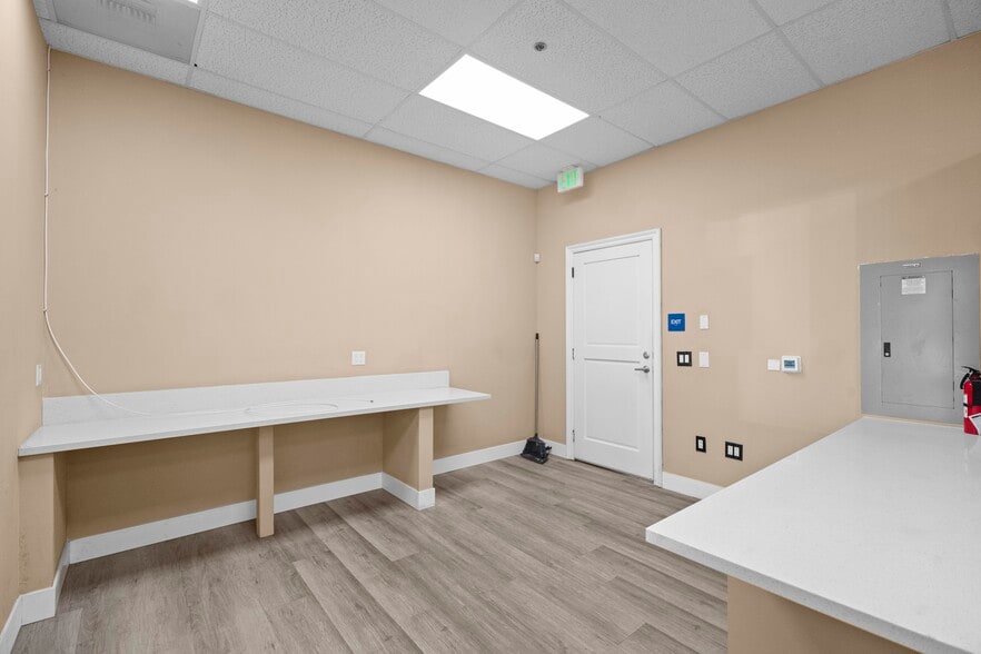 More Photos Of 9400 Valley Blvd, Rosemead Storefront For Lease