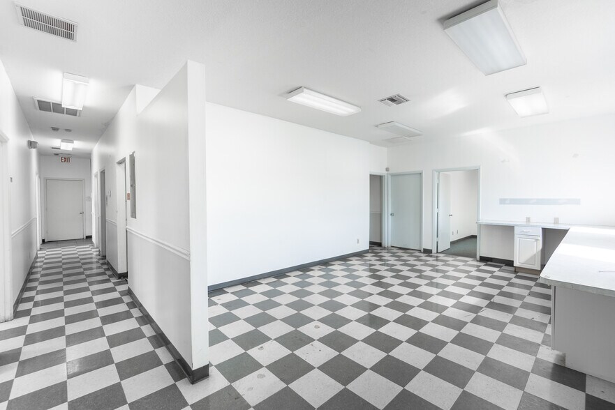 More Photos Of 37810 Medical Arts Ct, Zephyrhills Medical For Sale