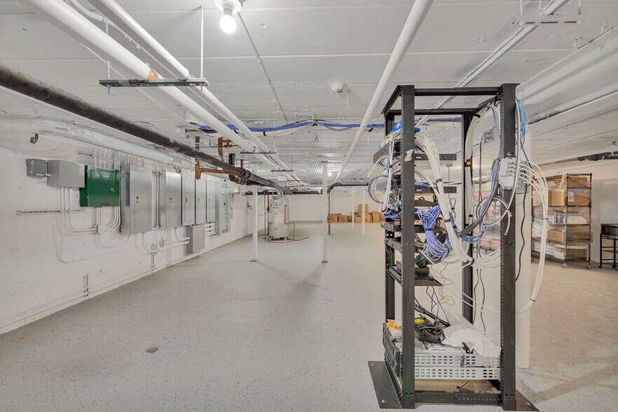 More Photos Of 9300 Waukegan Rd, Morton Grove Medical For Sale