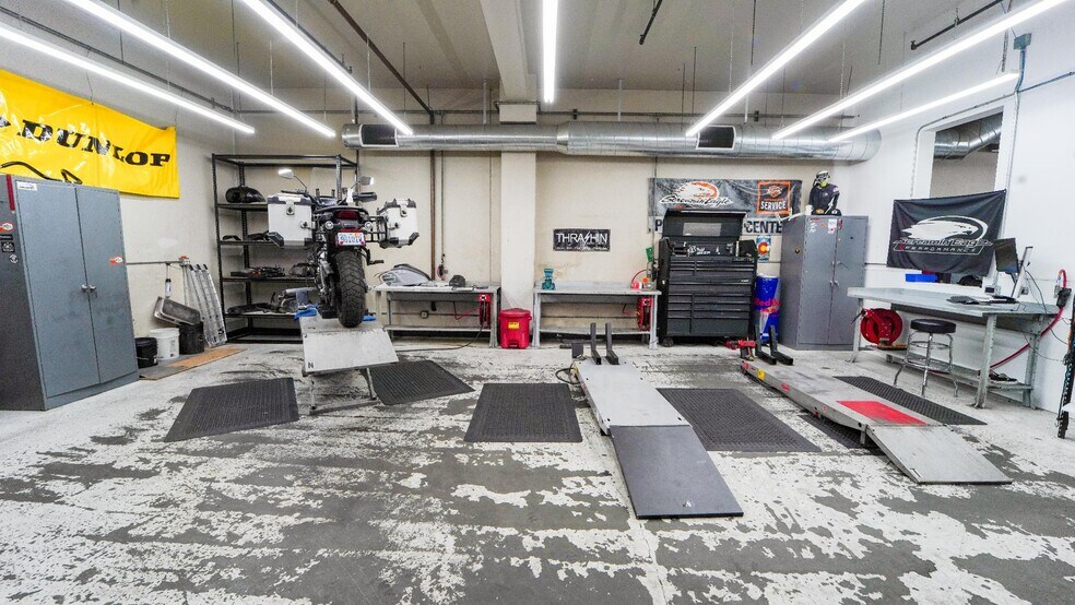 More Photos Of 8677 Research Dr, Irvine Showroom For Sale