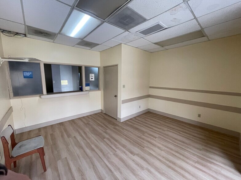 More Photos Of 123 S Commerce St, Stockton Healthcare For Lease