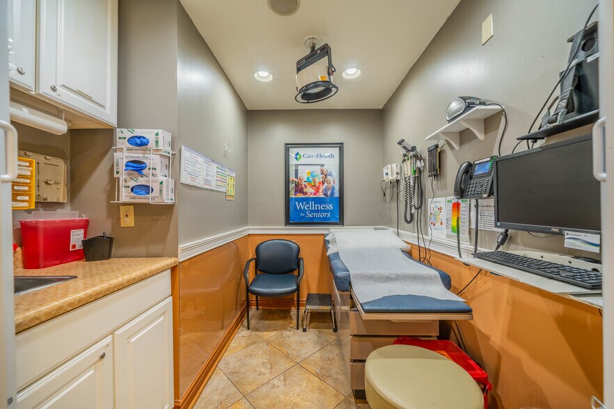 More Photos Of 10508 Gibsonton Dr, Riverview Medical For Sale