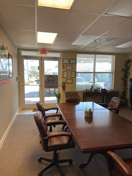 More Photos Of 2563 N Toledo Blade Blvd, North Port Office For Lease