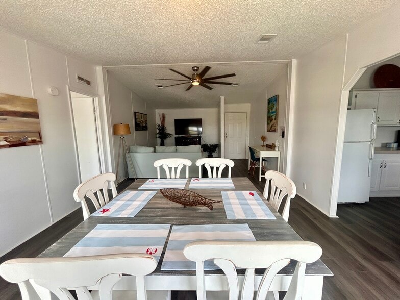 More Photos Of 6501 Boatyard Dr, Hudson Specialty For Sale