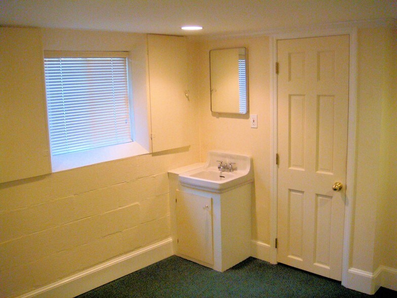 More Photos Of 422 St Marys St, Raleigh Coworking Space