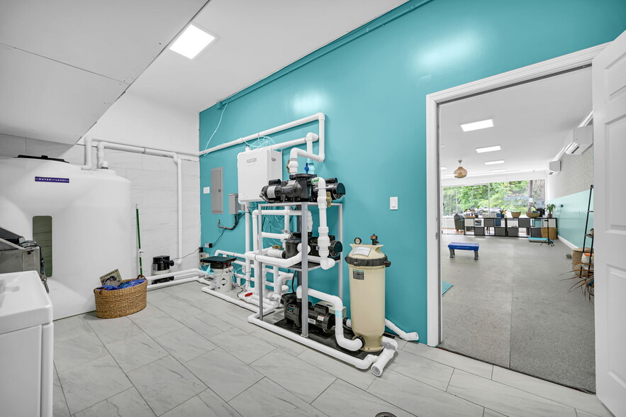 More Photos Of 2 Broadway, Valhalla Office For Sale