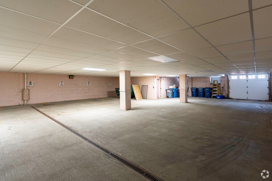 More Photos Of 99 Wayland Ave, Providence Office For Lease