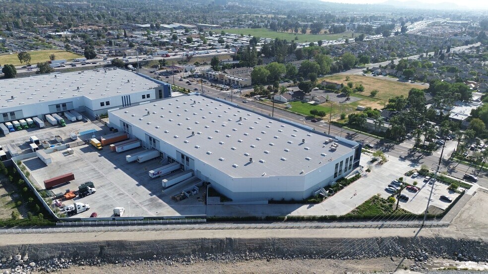 Primary Photo Of 1861 Mountain View, Redlands Distribution For Lease