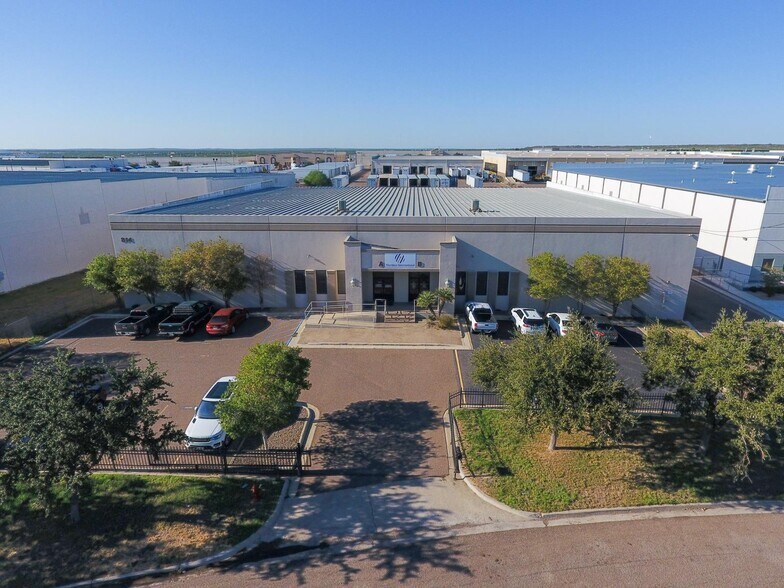 814 Nafta Blvd, Laredo, TX 78045 Industrial For Lease